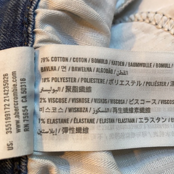 HOLLISTER juniors/women size 11R ULTRA HIGH RISE SUPER SKINNY JEANS. Rips/holes - Picture 14 of 15